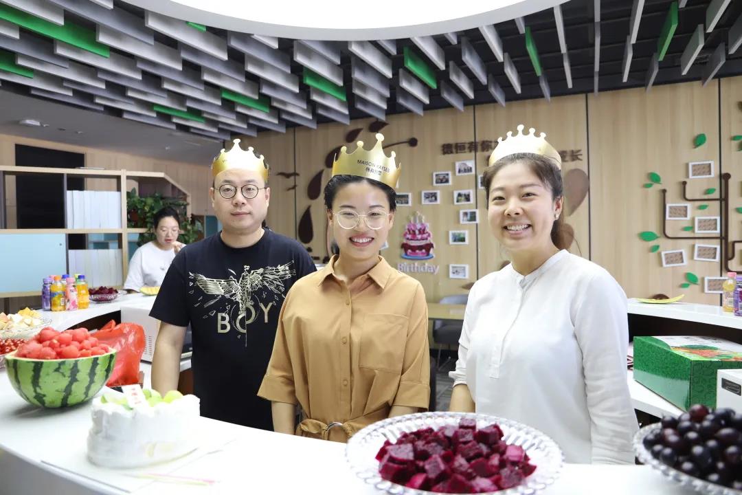 对话丨蓦然回首,眼里有光,德恒的七月生日荟!