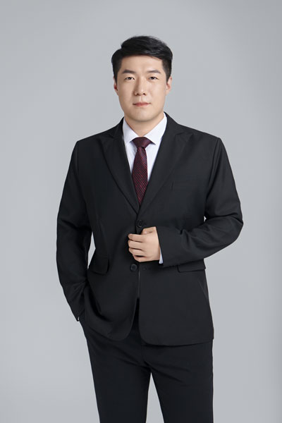 魏伊民