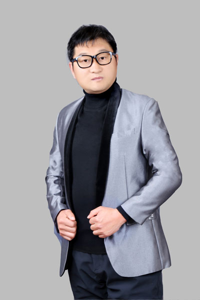 邢高平
