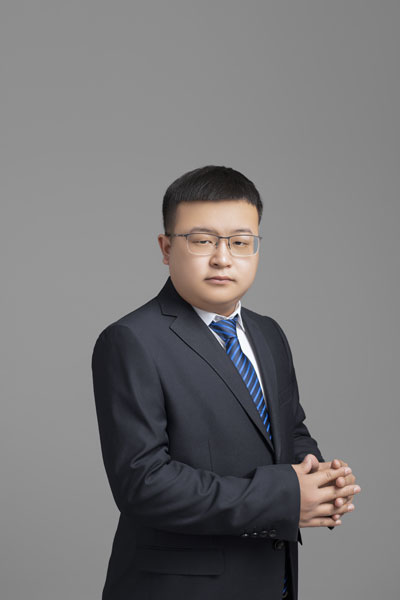 薛林林